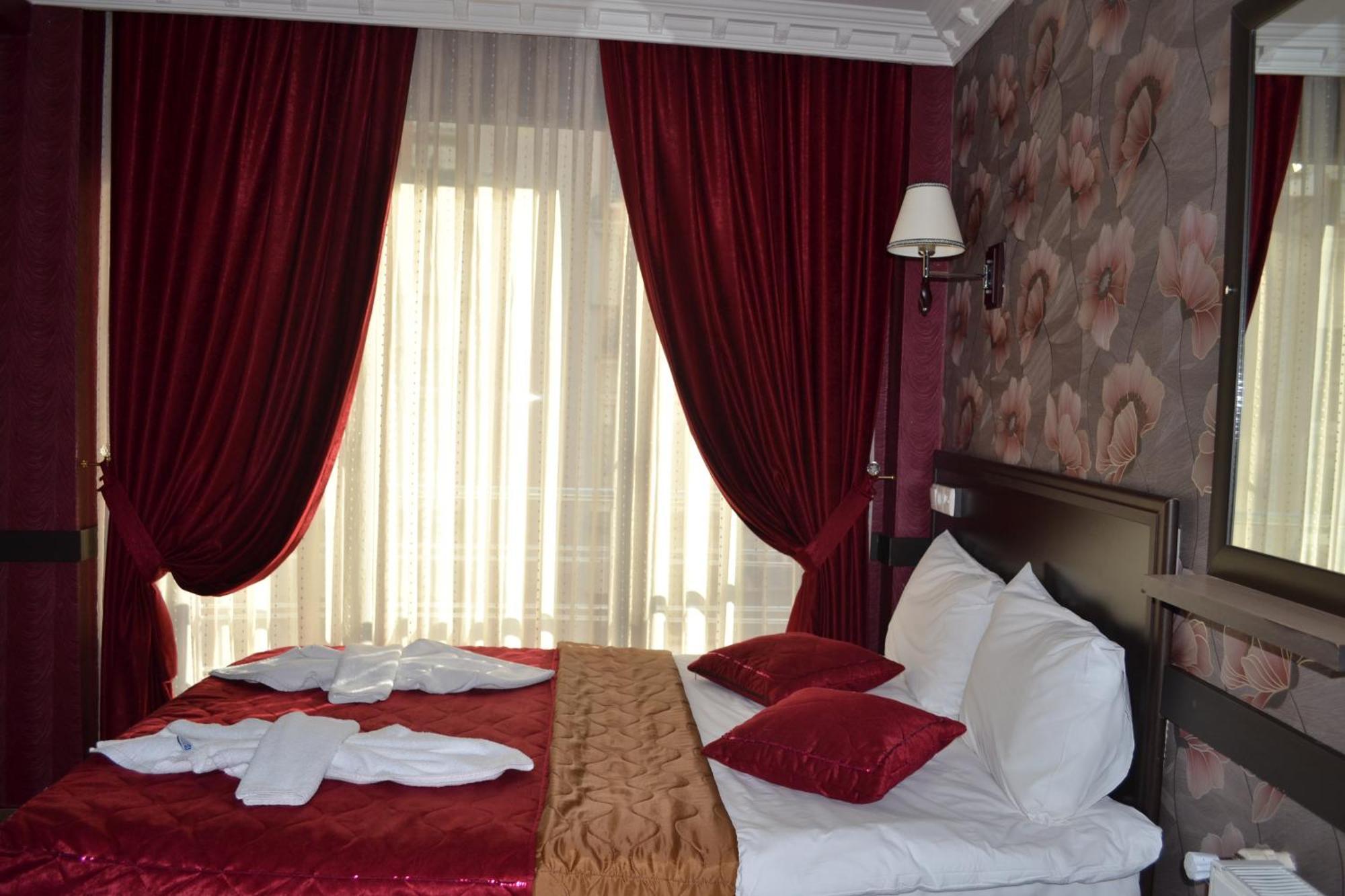 Ares Hotel Istanboel Buitenkant foto