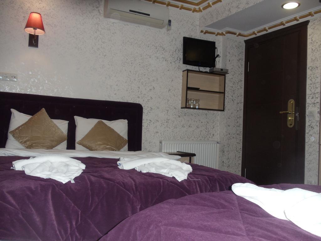 Ares Hotel Istanboel Buitenkant foto